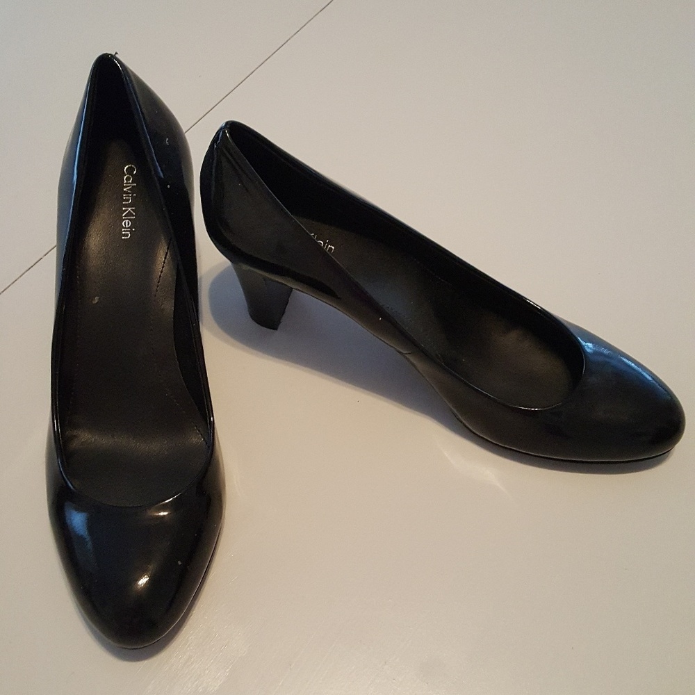 Black patent leather shoes